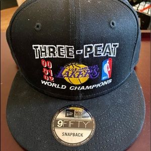 New Era Lakers 3-Peat Snapback Hat
